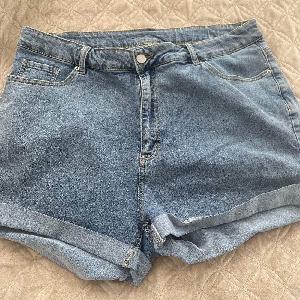 high waisted shorts